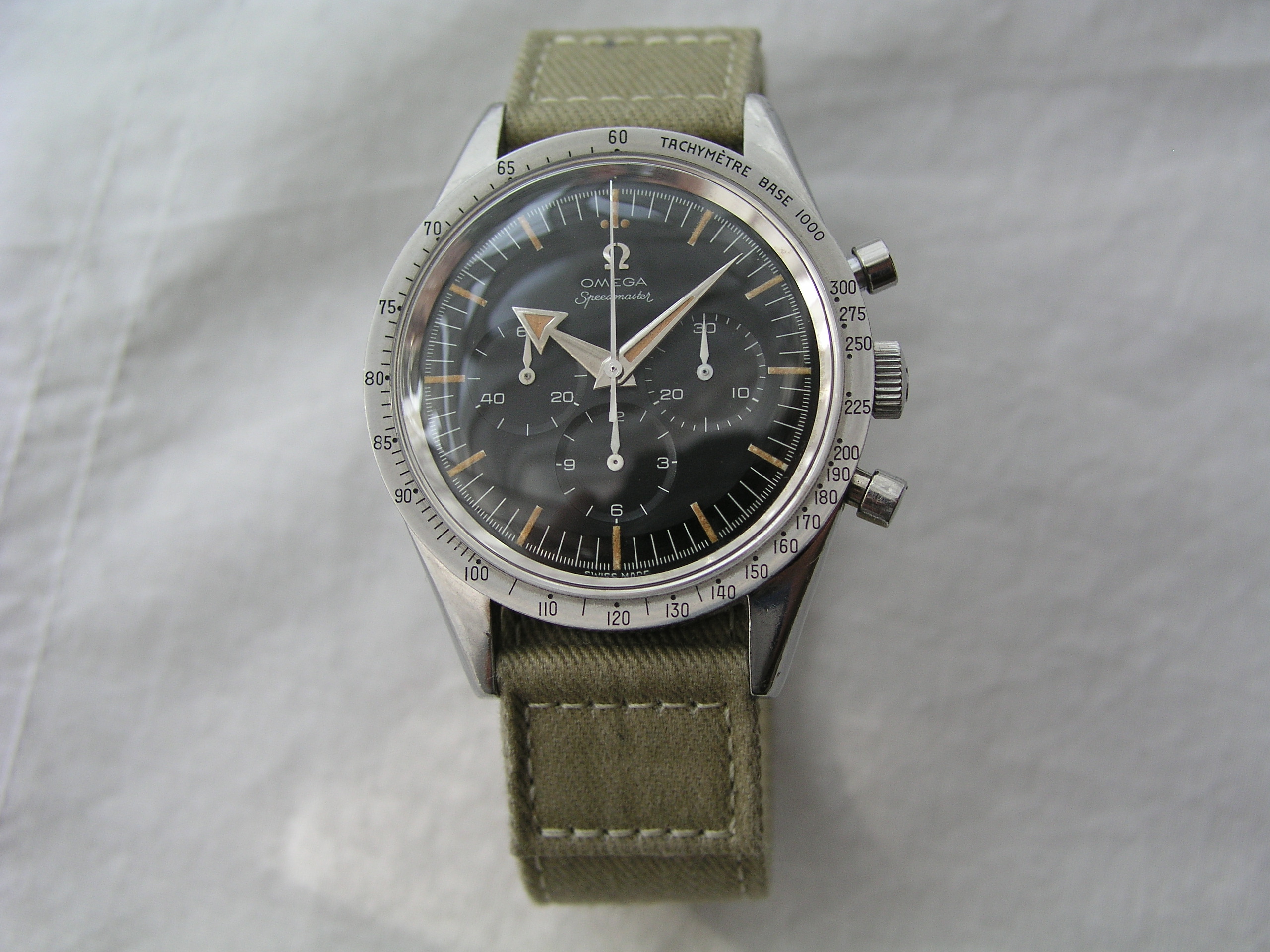 1959 Omega Speedmaster CK2915 with broad-arrow hands and stainless-steel bezel
