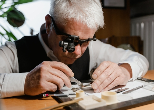 Watch repair shop in Atlanta from It's About Time